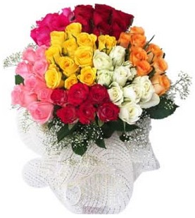  İzmit uluslararası çiçek gönderme  51 adet farklı renklerde gül buketi