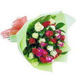 12 adet renkli gül buketi   İzmit online çiçek gönderme sipariş 